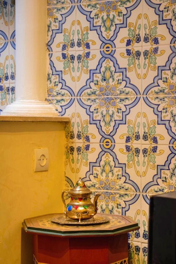 Tres Beau Riad A Marrakech Avec Piscines Marrakesh Exterior photo