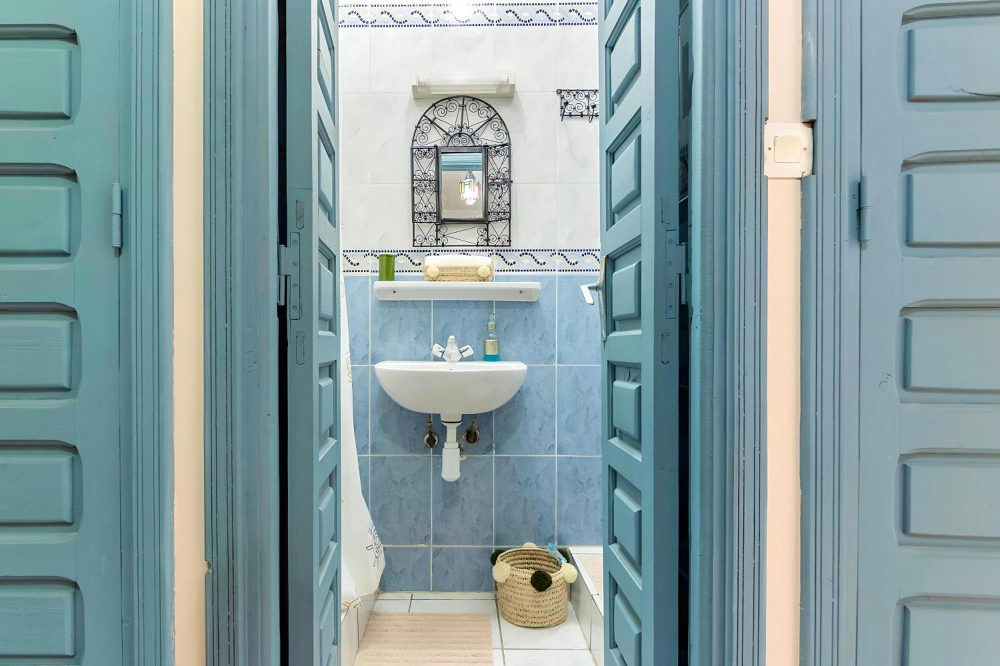 Tres Beau Riad A Marrakech Avec Piscines Marrakesh Exterior photo